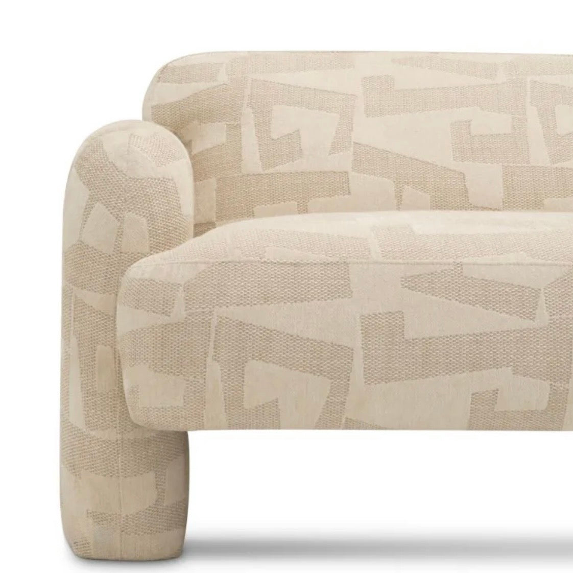 Sofa Hernandez